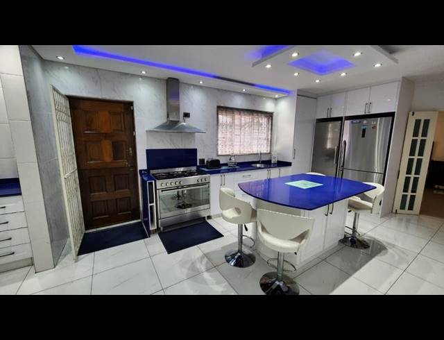 4 BEDROOM HOUSE FOR SALE IN MALVERN